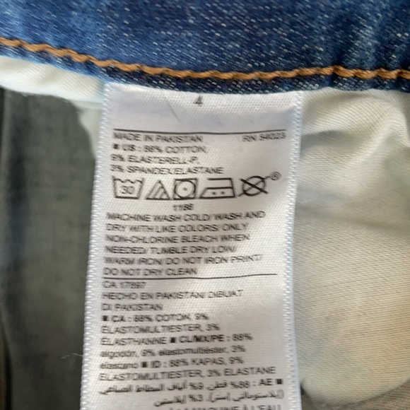 EUC Flare Jeans - Picture 3 of 4